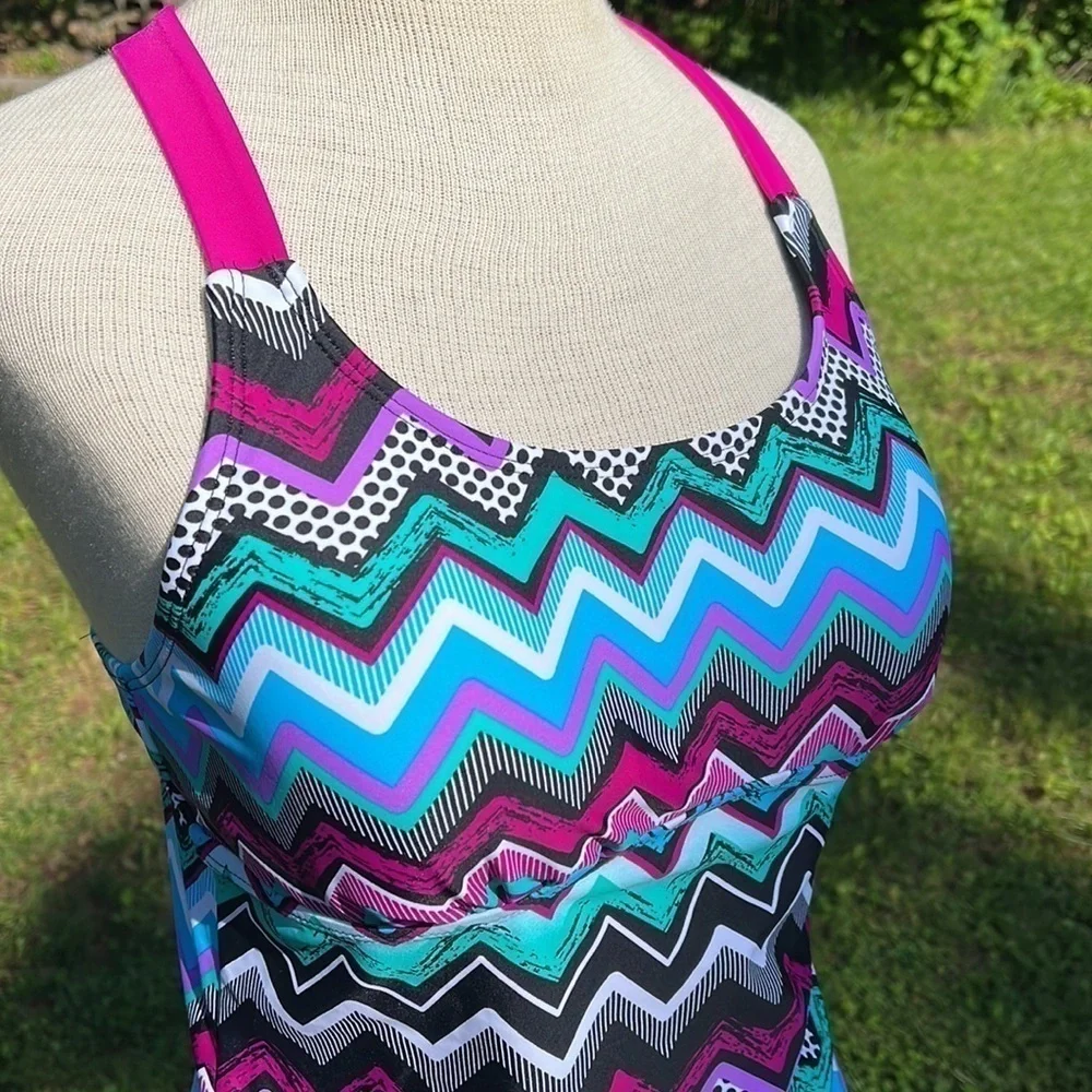 Tankini Swim Top Purple Blue Zigzag Print Y Back womens size medium